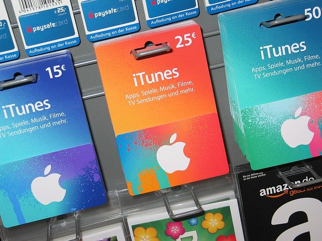 6 Ways You Can Use Gift Cards to Improve Customer Loyalty